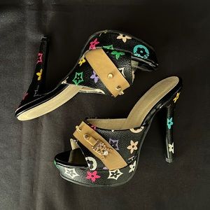 Ladies stiletto comfortable and fashionable